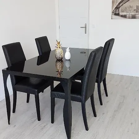 3 Pieces 4-6 Personnes, Clim, Terrasse Et Piscine *